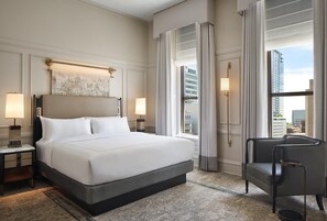 Egyptian cotton sheets, premium bedding, pillowtop beds, in-room safe - The Pfister Hotel (Milwaukee)