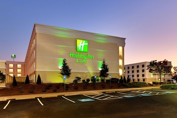Holiday Inn Hotel & Suites Atlanta Airport-North by IHG