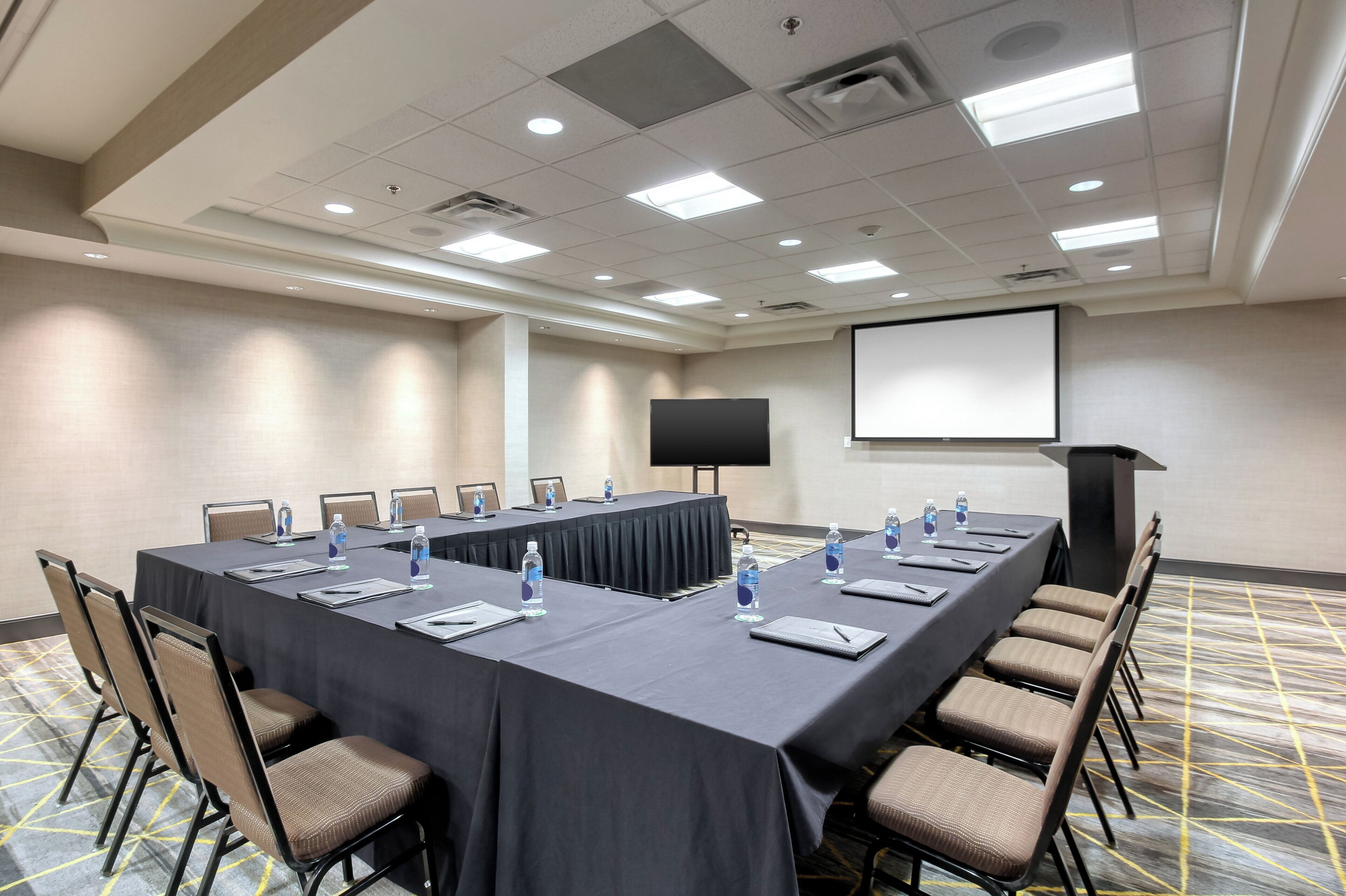 Foto - Holiday Inn Hotel & Suites Atlanta Airport-North by IHG