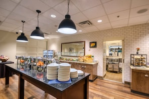 Daily buffet breakfast (USD 14.99 per person)