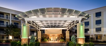 Holiday Inn Hotel & Suites Atlanta Airport-North by IHG