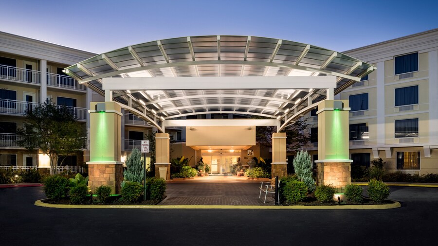 Holiday Inn Hotel & Suites Atlanta Airport-North by IHG