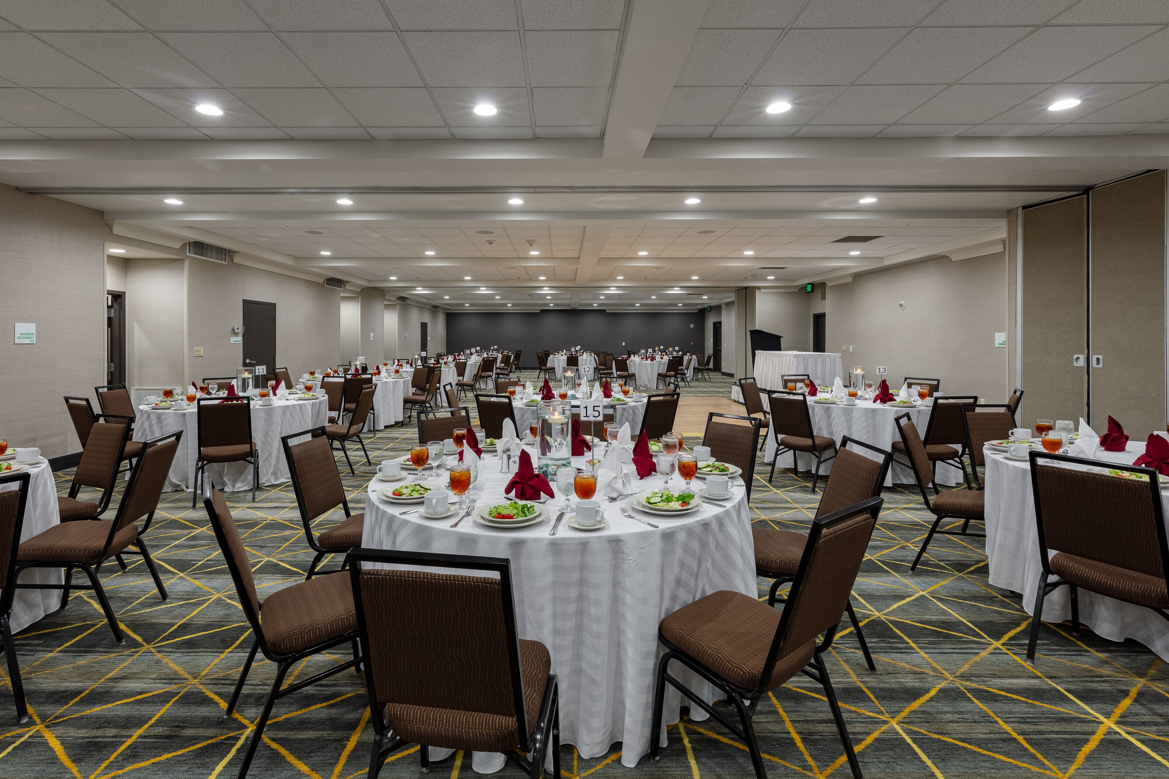 Photo - Holiday Inn & Suites Atlanta Airport North, An Ihg