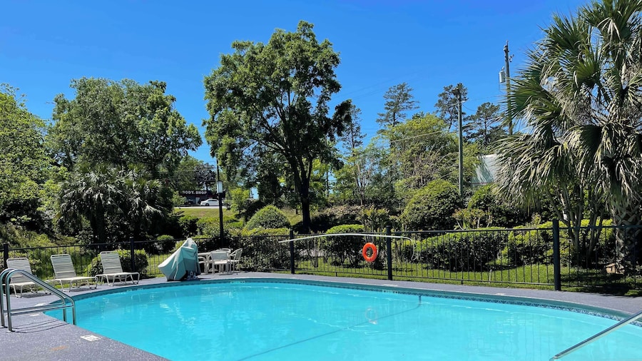 Best Western Tallahassee-Downtown Inn & Suites