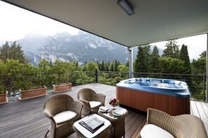 Suite, Jetted Tub, SPA access included | Terraza o patio