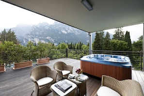 Suite, Jetted Tub, SPA access included | Terrace/patio