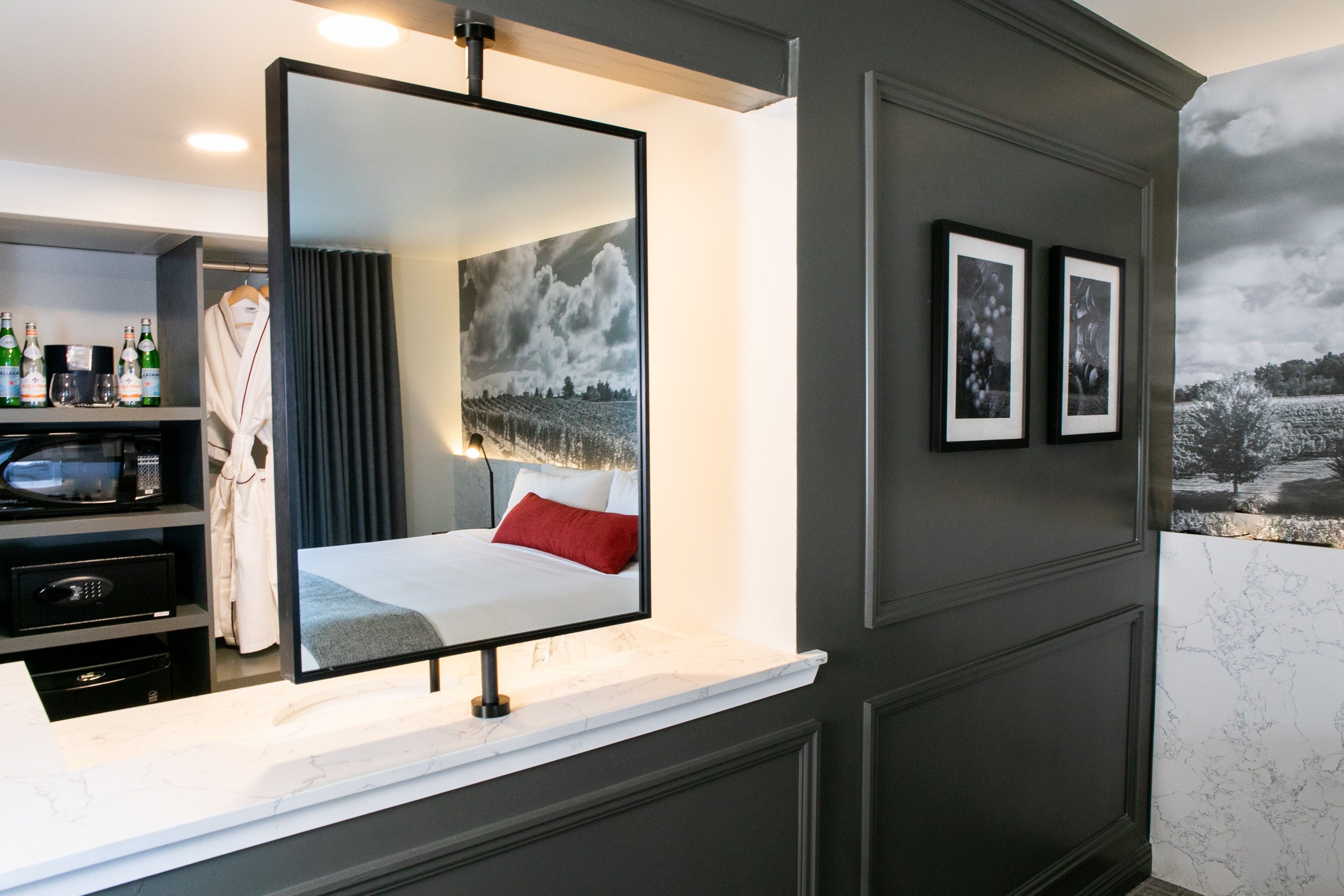 1 bedroom, premium bedding, pillow-top beds, in-room safe