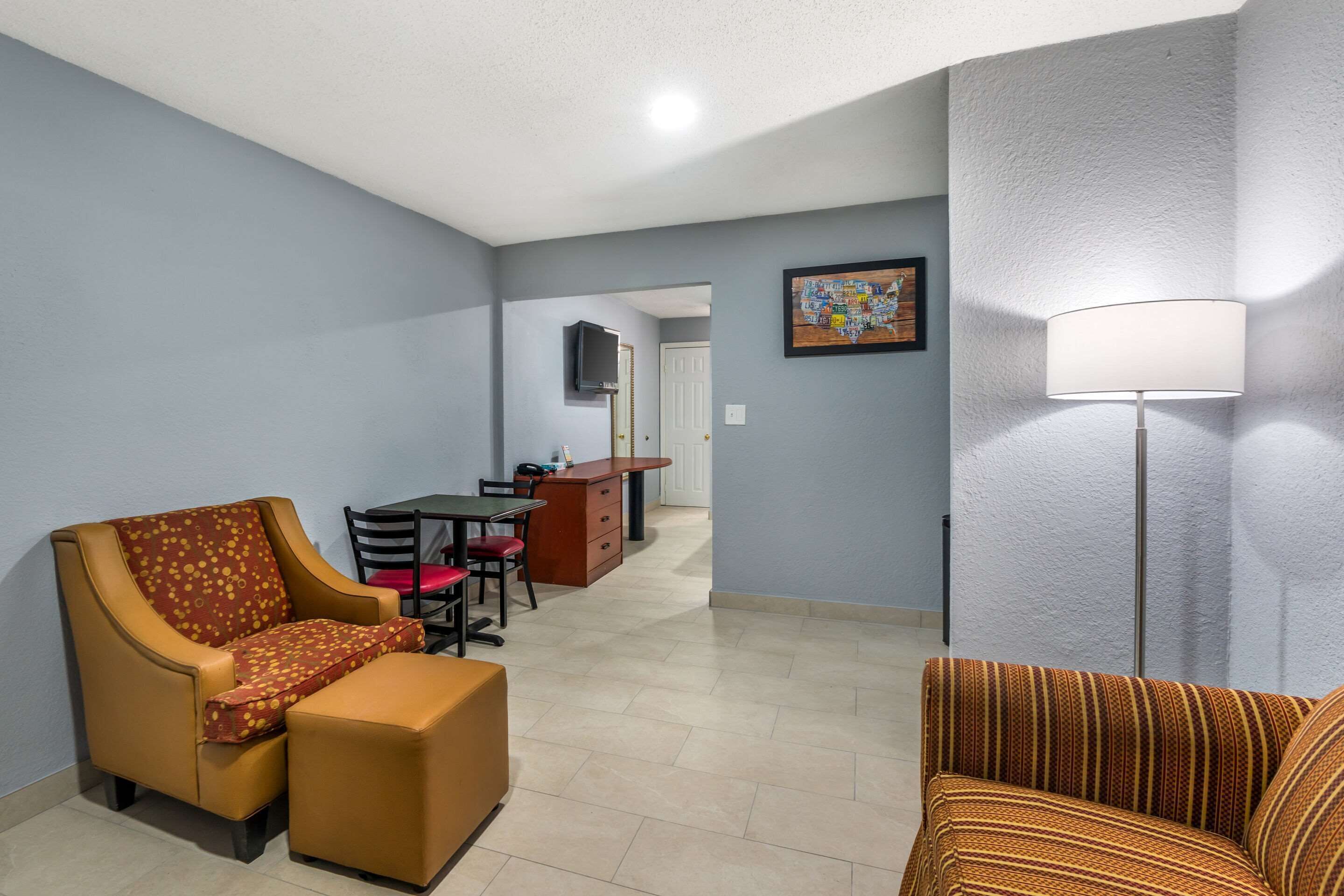 Premium bedding, individually decorated, individually furnished, desk