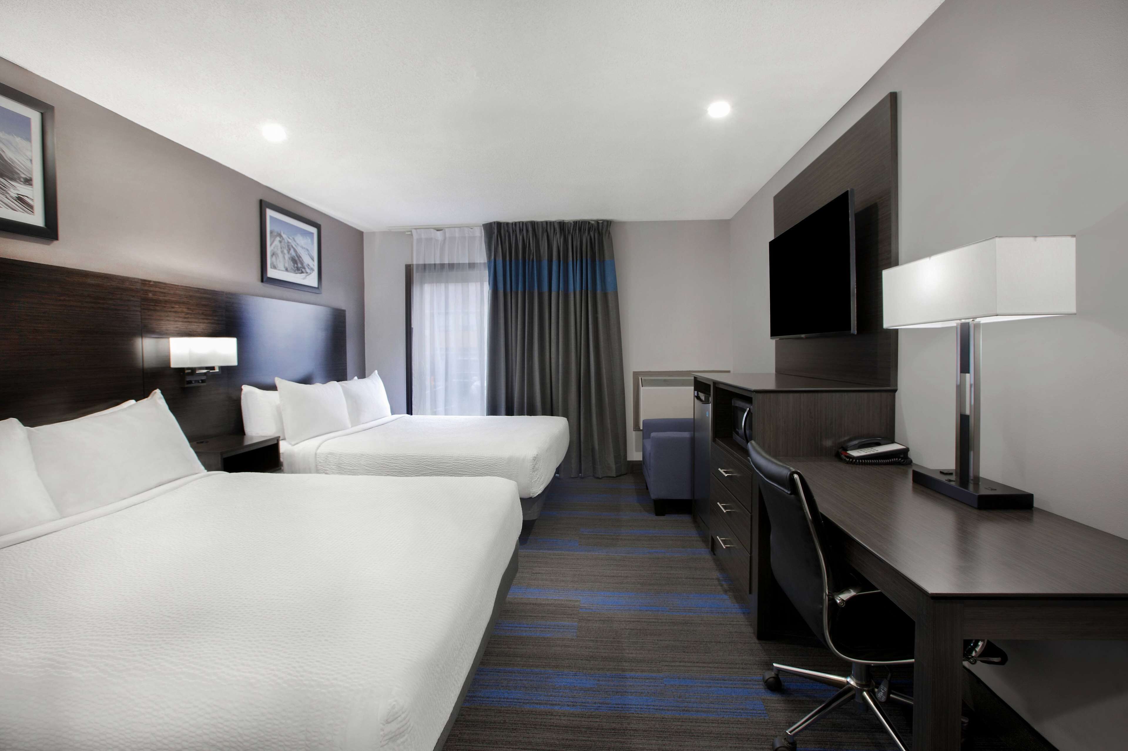 Room, 2 Queen Beds, Non Smoking