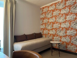 Chambre triple supérieure | 1 chambre, literie de qualité, lit avec matelas en mousse à mémoire
