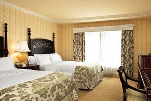Egyptian cotton sheets, premium bedding, down comforters, pillowtop beds
