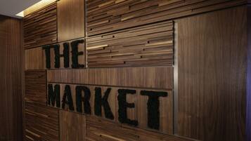 Desayuno buffet (USD 19.95 por persona)