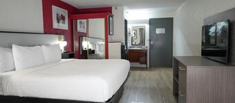 Ramada by Wyndham Tulsa Broken Arrow