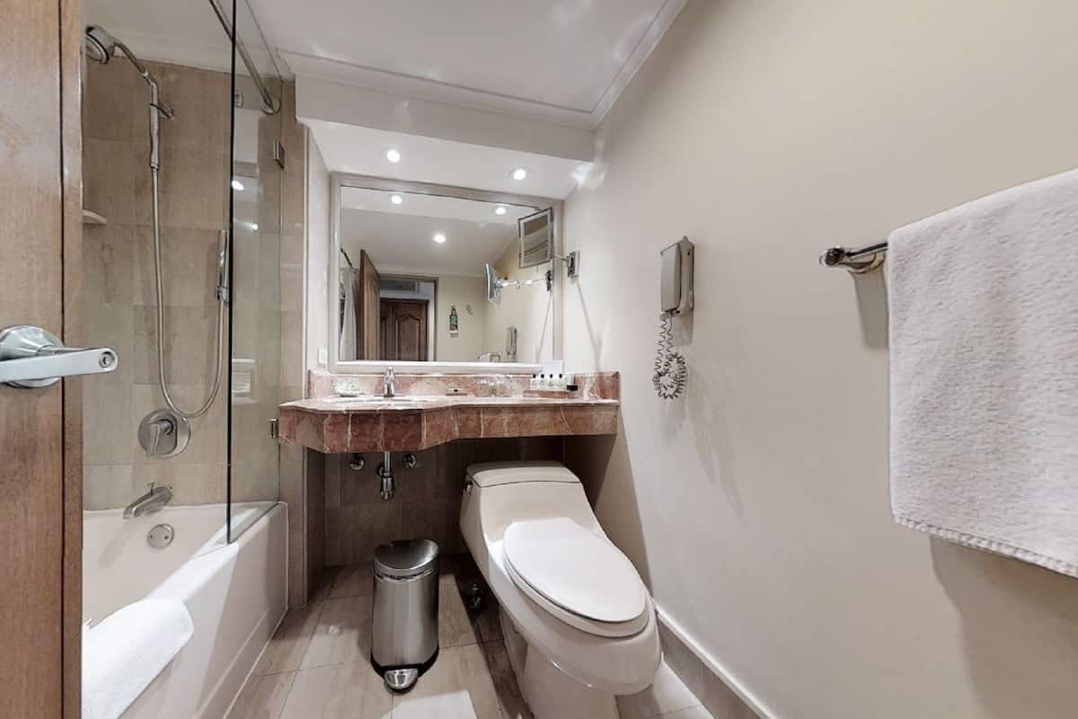 classic room, 1 queen bed | bathroom | shower, rainfall showerhead, free toiletries, towels