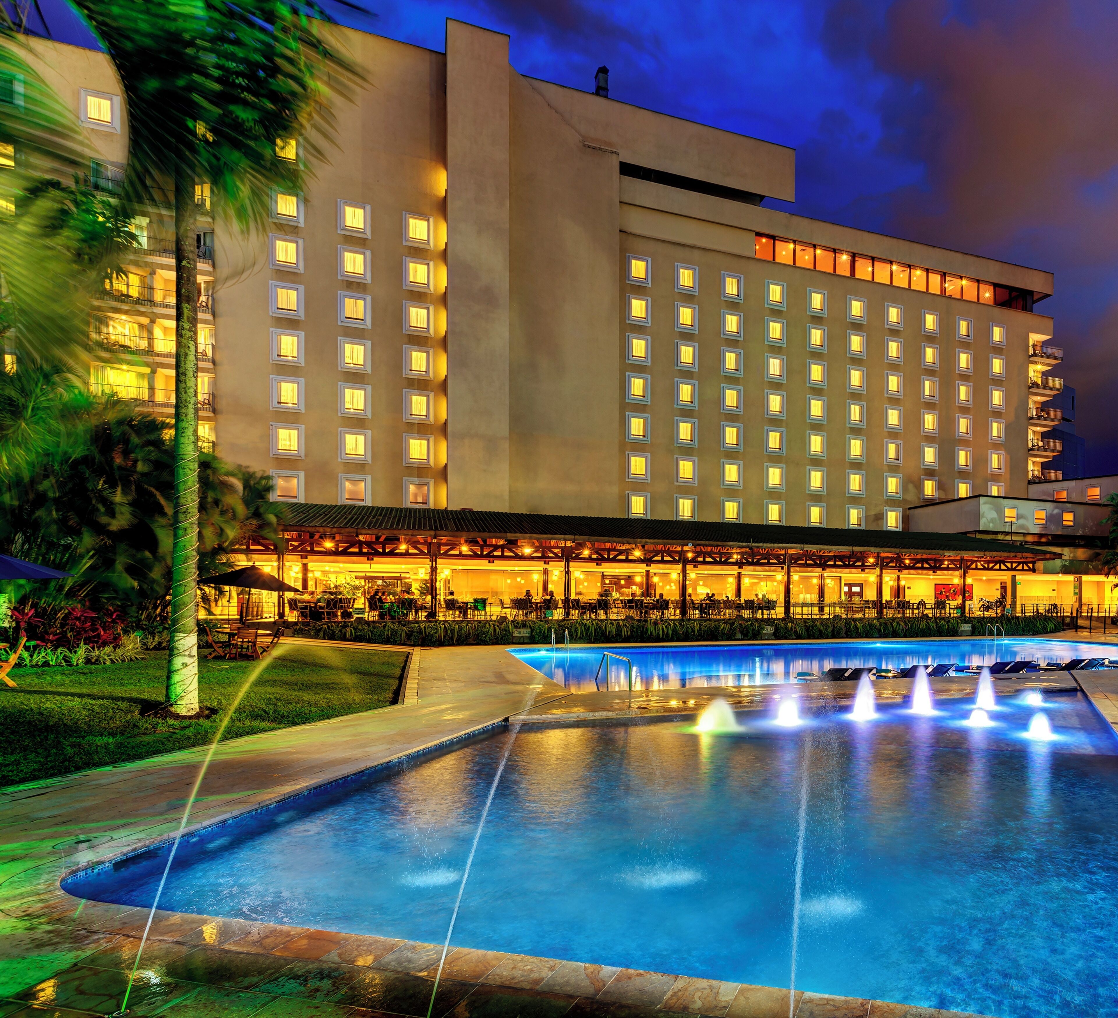 outdoor pool, open 9:30 am to 5 pm, pool umbrellas, pool loungers