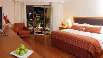 ๊ณ ๊ธ ์นจ๊ตฌ, ๊ฐ์ค ๋ด ๊ธ๊ณ , ์ฑ
์, ๋
ธํธ๋ถ ์์
๊ณต๊ฐ