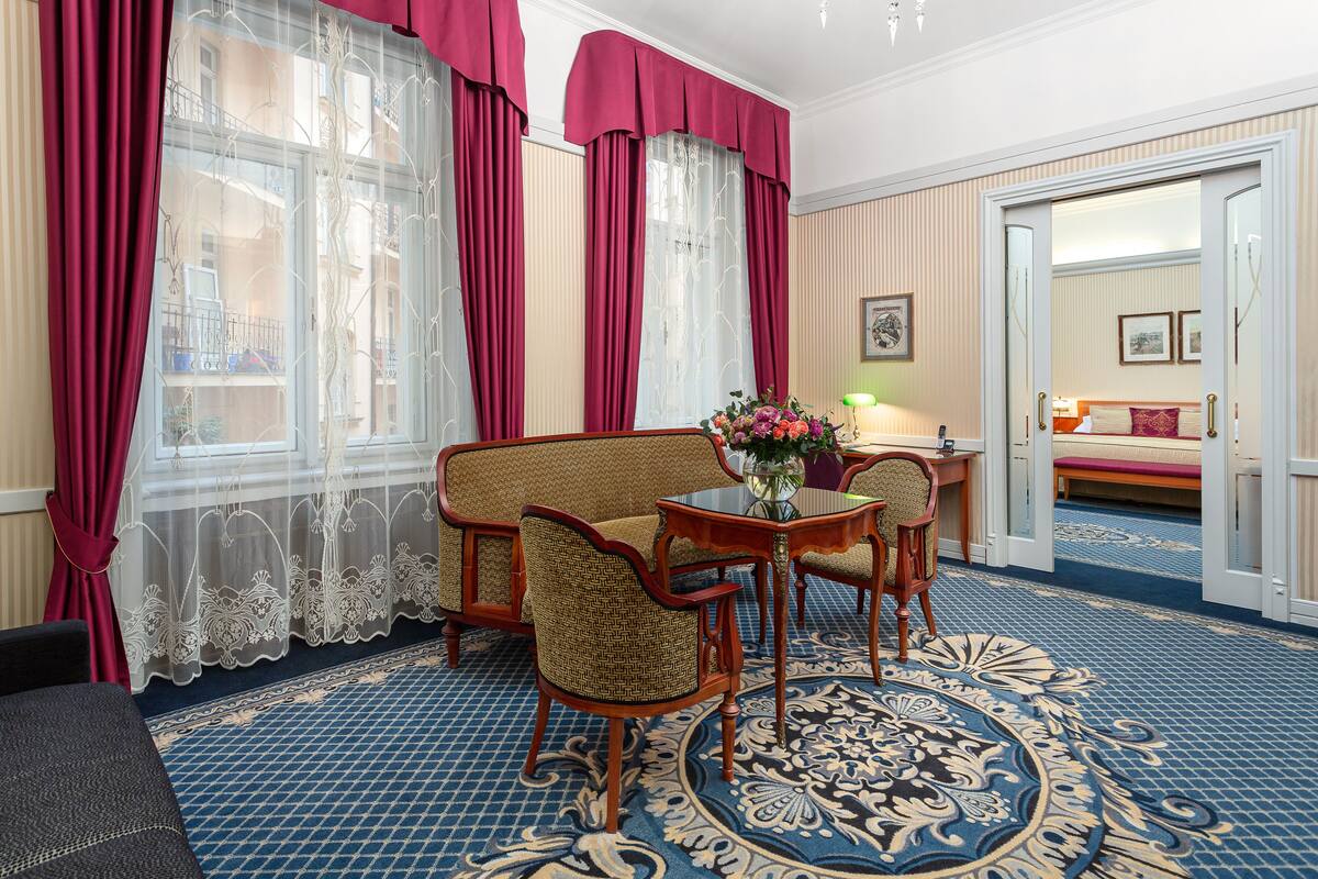 Klimt Suite  | Hypo-allergenic bedding available, minibar, in-room safe, desk