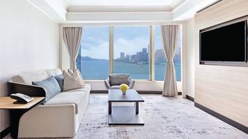 Suite, vistas al puerto | Zona de estar