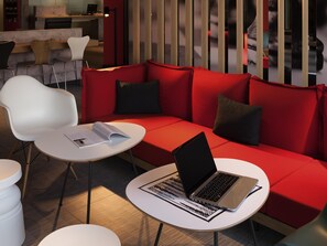 Bar (on property) - ibis Nürnberg Hauptbahnhof (Nuremberg)