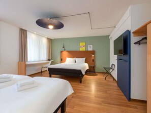 Ropa de cama hipoalergénica y escritorio 
