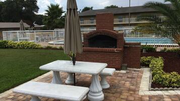 BBQ/picnic area