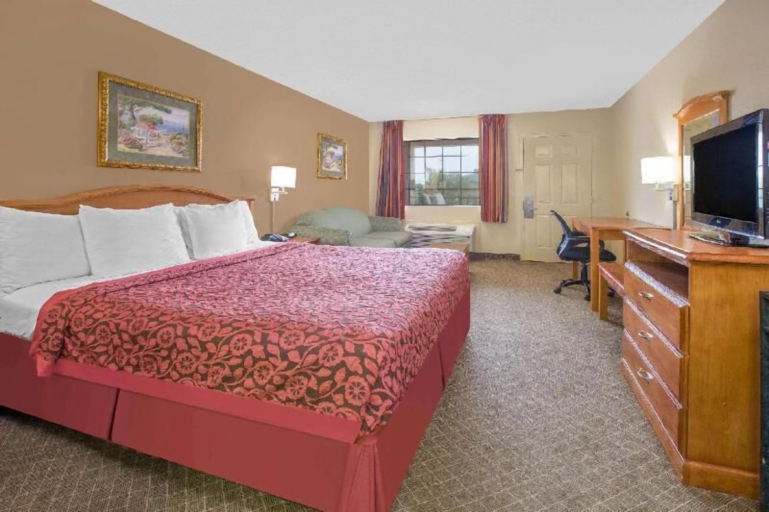 Iron/ironing board, free WiFi, bed sheets, alarm clocks