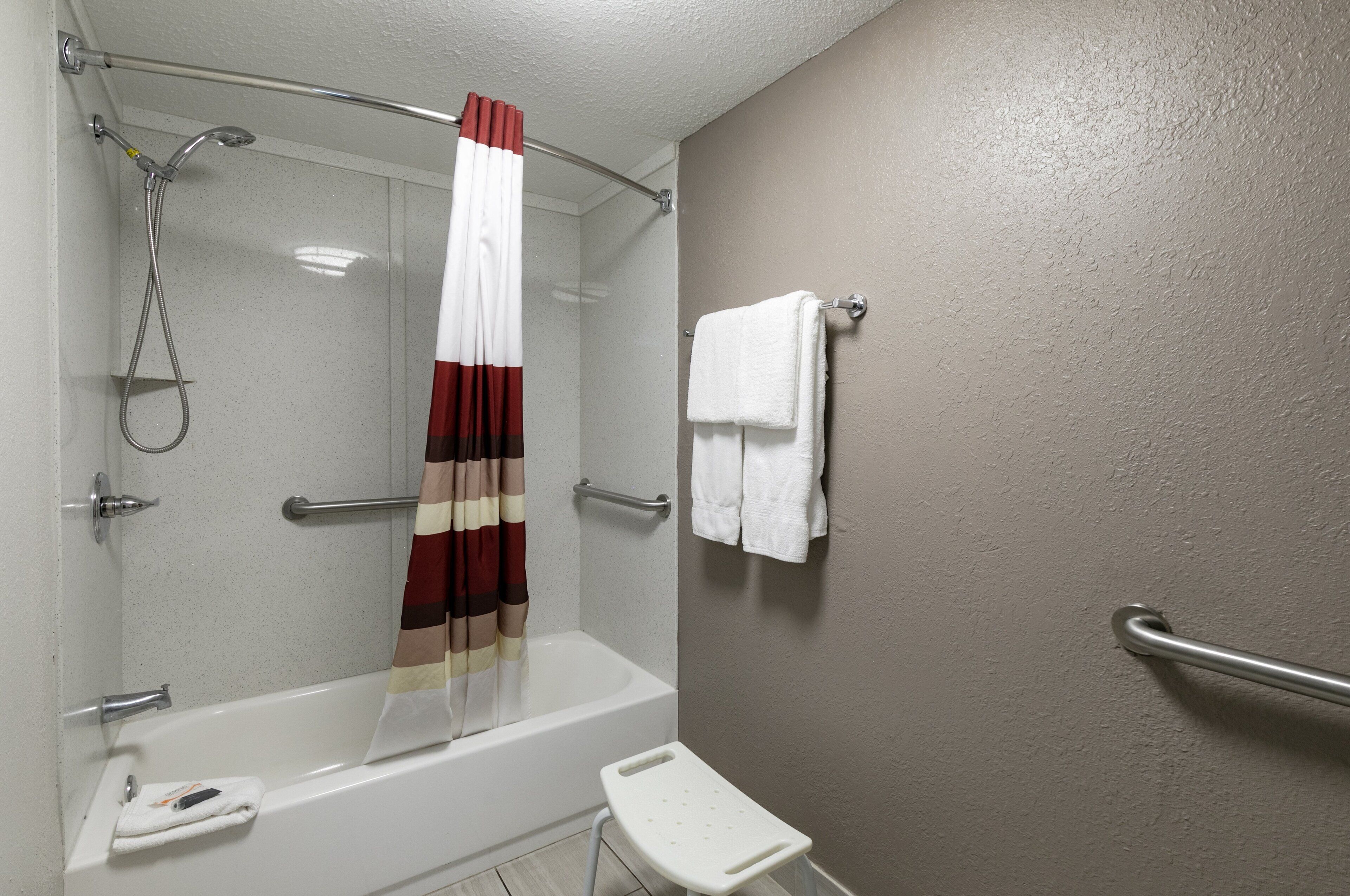 Foto - Red Roof Inn PLUS+ & Suites Knoxville West - Cedar Bluff