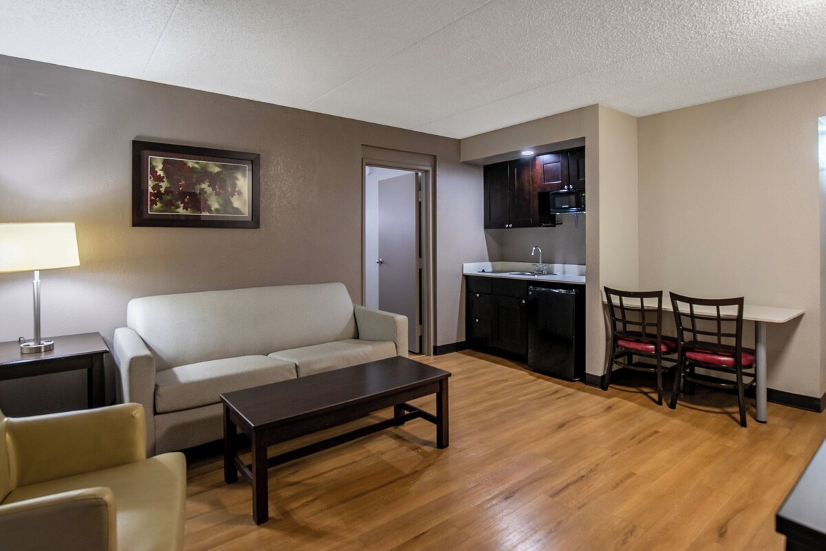 Desk, blackout curtains, iron/ironing board, free WiFi