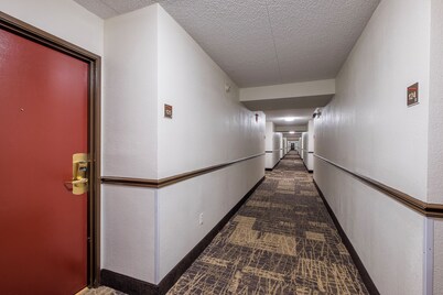 Red Roof Inn PLUS+ & Suites Knoxville West-Cedar Bluff