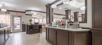 Red Roof Inn PLUS+ & Suites Knoxville West-Cedar Bluff