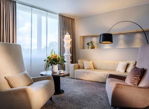 Suite Confort, 1 très grand lit | Literie de qualité, couette en duvet, minibar, coffre-fort