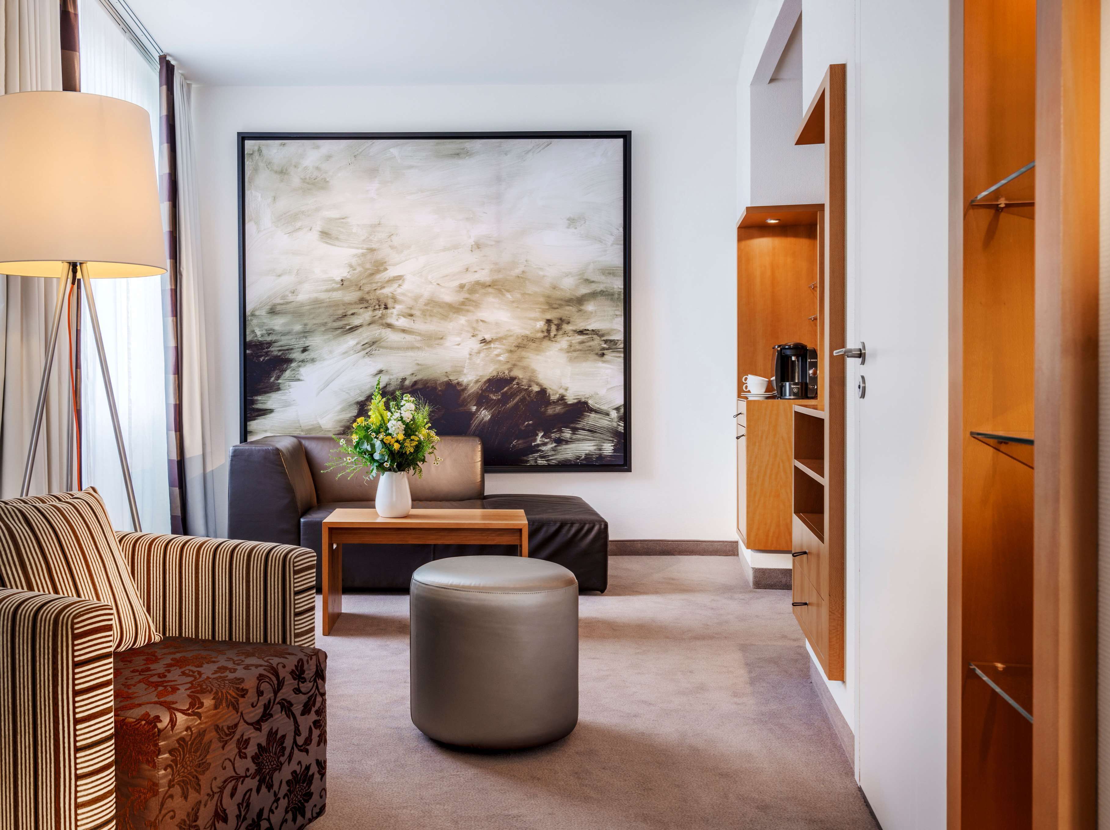 junior suite, 1 king bed | premium bedding, down duvets, minibar, in-room safe