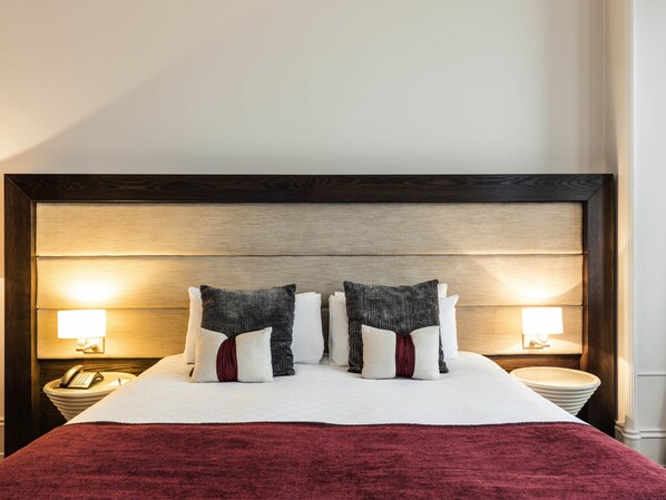 In-room safe, desk, iron/ironing board, free WiFi