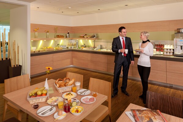 Daily buffet breakfast (EUR 17 per person)