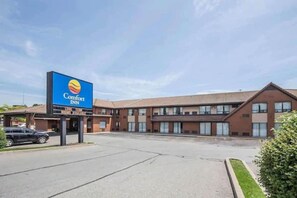Exterior - Comfort Inn Pickering (Pickering)