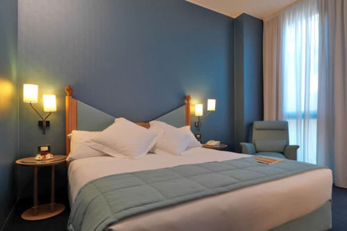 Ropa de cama hipoalergénica, edredón y artículos del minibar gratis
