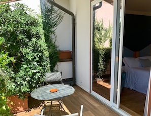 Deluxe-Doppelzimmer, 1Â King-Bett, Terrasse | Terrasse/Patio