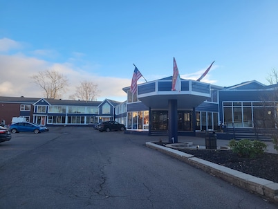 Charlottetown Inn & Conference Centre