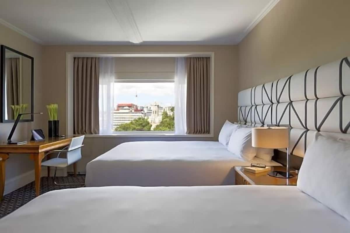 1 bedroom, premium bedding, minibar, in-room safe