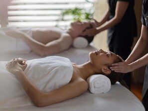 Couples treatment rooms, sauna, body treatments, aromatherapy - Pullman Auckland Hotel & Apartments (Auckland)