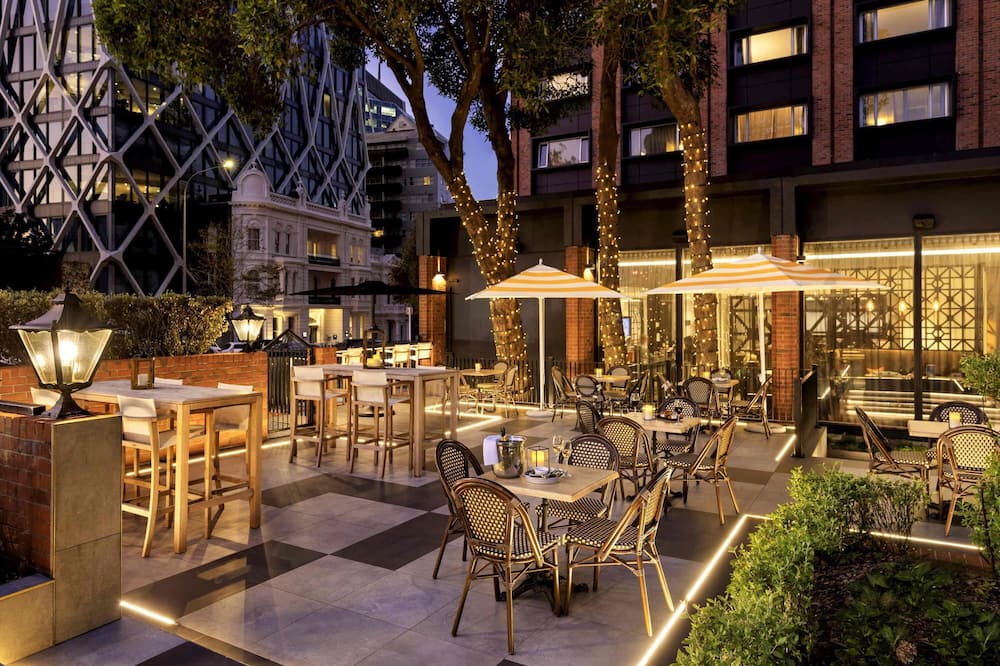 Pullman Auckland Hotel & Apartments