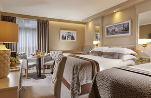 Classic Double or Twin Room | Hypo-allergenic bedding, in-room safe, desk, blackout curtains - Newpark Hotel (Kilkenny)