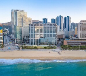 On the beach - Novotel Ambassador Busan (Leaving Accor Network on Jan. 01) Hotel (Busan)