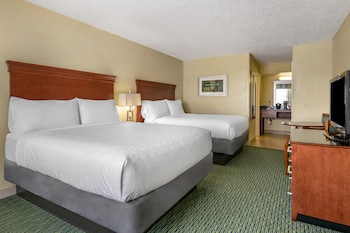 Standard Room, 2 Queen Beds (Exterior) | Premium bedding, pillowtop beds, in-room safe, desk at Holiday Inn Resort Orlando - Lake Buena Vista by IHG