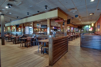 Breakfast, lunch and dinner served at Holiday Inn Resort Orlando - Lake Buena Vista by IHG