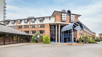 المنشأة من الخارج