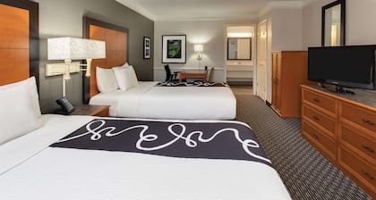 Days Inn by Wyndham Gainesville University I-75