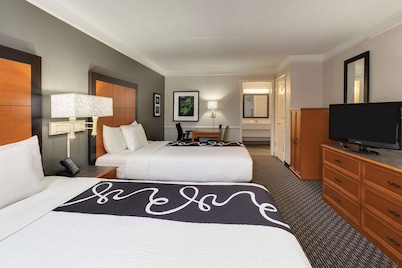 Days Inn by Wyndham Gainesville University I-75