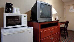 Interior - Americas Best Value Inn Smithtown Long Island (Smithtown)