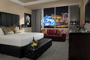 In-room safe, individually furnished, desk, laptop workspace - Westgate Las Vegas Resort & Casino (Las Vegas)